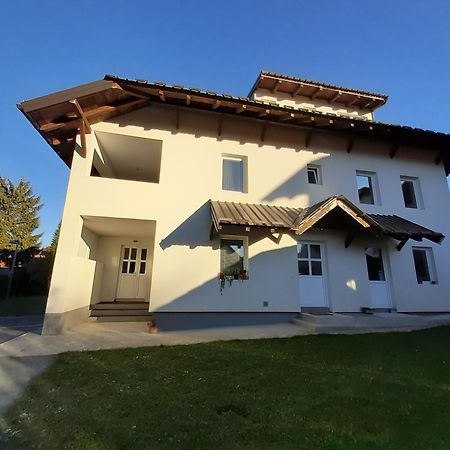 Apartments Vila Velickovic Златибор Номер фото