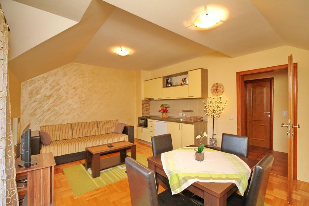 Apartments Vila Velickovic Златибор Экстерьер фото